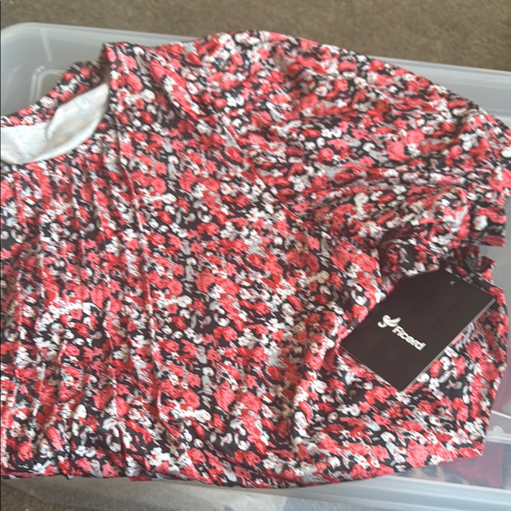 Ficerd Press Red and Black Floral Top